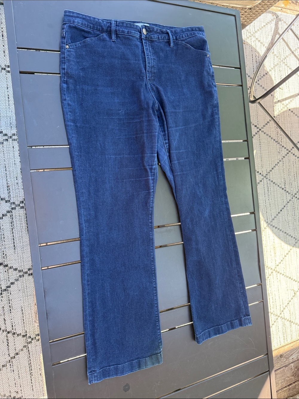 Cleo Women’s Dark Blue Straight-Leg Jeans size 16 very stretchy GUC